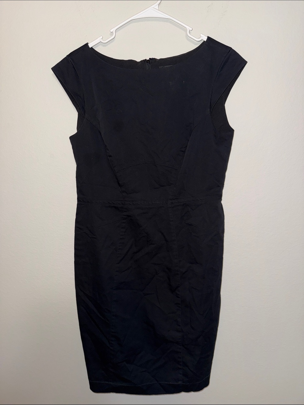 Ann Taylor Black Cap-Sleeve Midi Sheath Dress - size 8